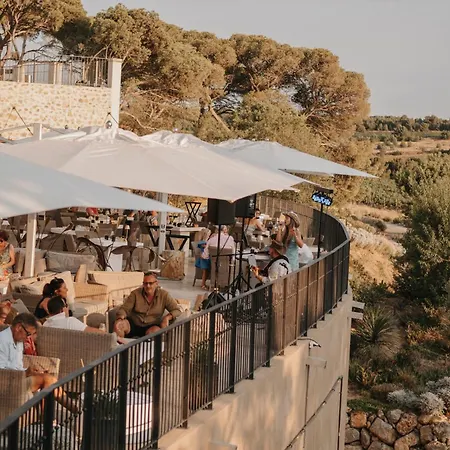 Chateau Capitoul אתר נופש נרבון