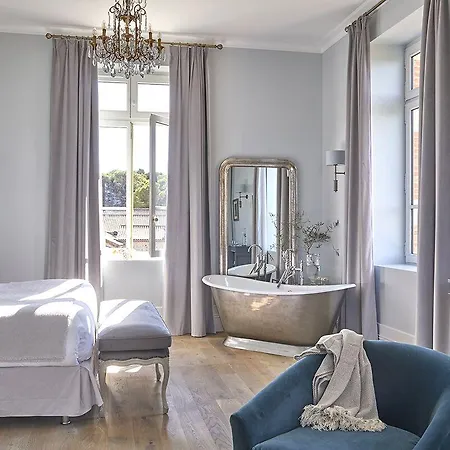 Chateau Capitoul 4*